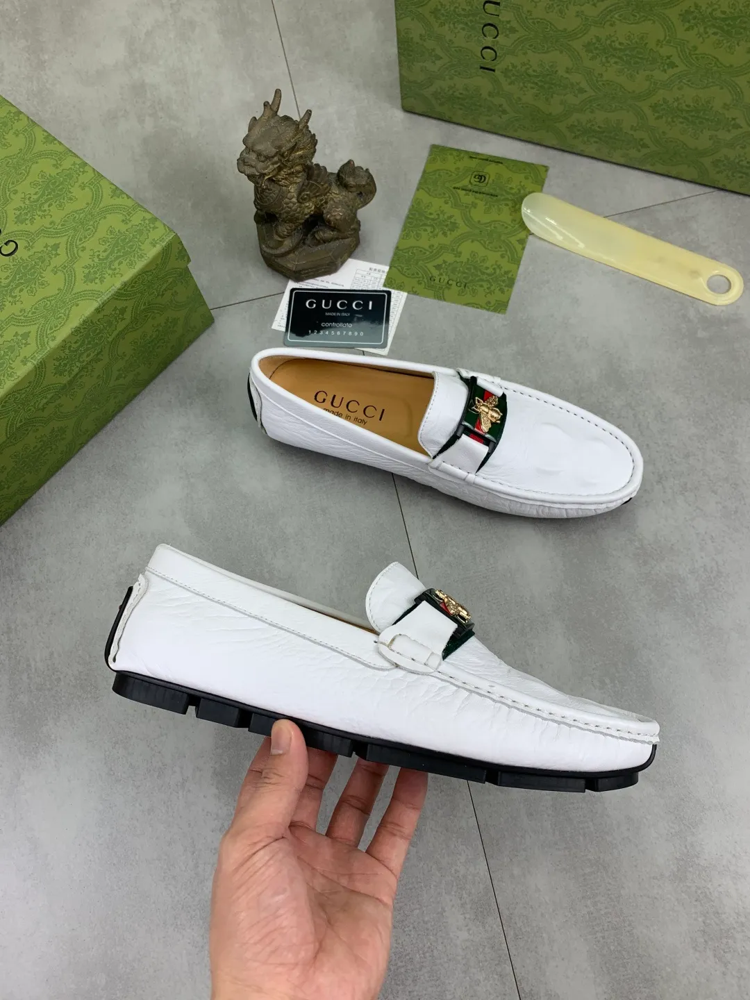 Men's men's shoes💰P360💰[New style]🆘[GUCCI] New classic beanie shoes; Hong Kong original top quality, exquisite craftsmanship, top quality💪🏼High-end boutique men's beanie shoes, British fashion style 🎈The upper is made of Italian imported calfskin🔥, comfortable and breathable, fully imported soft pigskin lining, lazy slip-on Loaf style This fabric is made of 🇮🇹🎈, which is suitable for drivers to drive, and the original non-slip and wear-resistant rubber outsole 🎈Code number: 38-45 Black White 🉑️Choose
